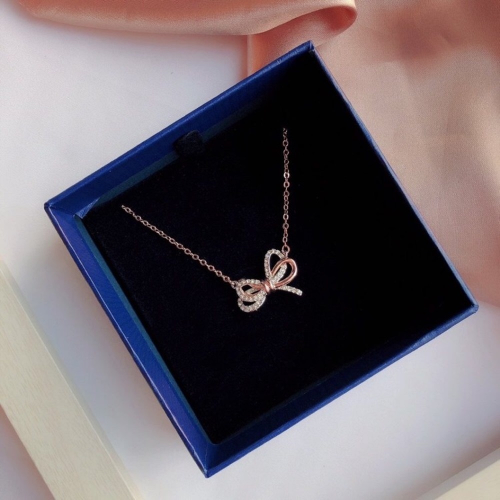 Swarovski bow necklace